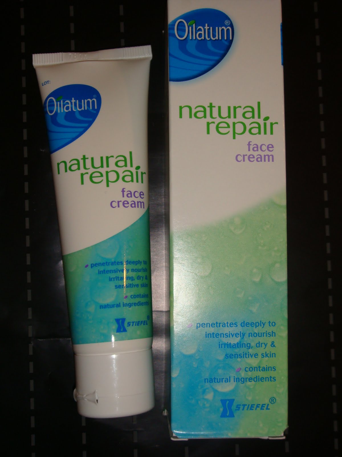 oilatum natural repair face cream