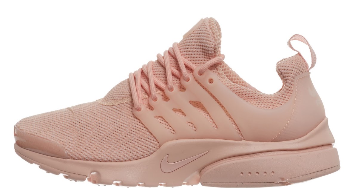 salmon colored nike shoes