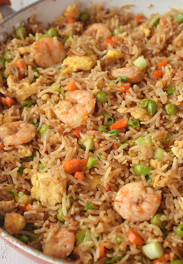 Shrimp fried rice with peas,carrot and scrambled egg