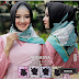 Jilbab Motif Bunga Segi Empat