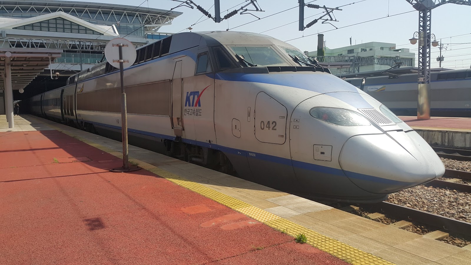 Билеты на поезд сеул пусан. Билеты на поезд сеул пусан. Пусан аэропорт. Ktx seoul to busan. Билеты на поезд сеул пусан.