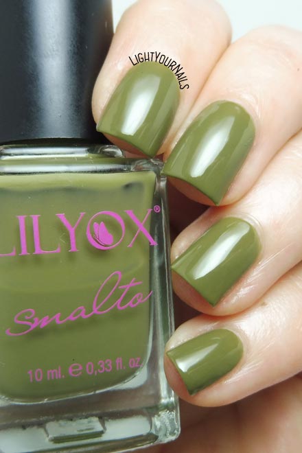 Smalto verde oliva Lilyox 54 olive green nail polish #nails #unghie #lilyox #lightyournails