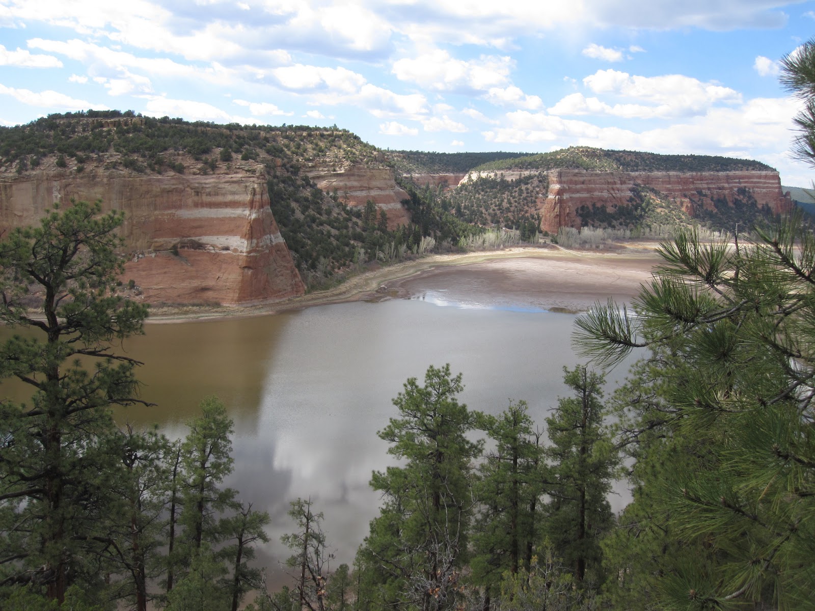 Enchanting Acres Small Group Hike at Ramah Lake