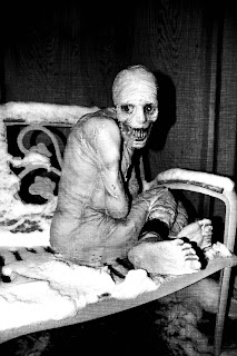25 Foto Aneh dan Menerikan dari Deepweb 25 Foto Aneh dan Menerikan dari Deepweb
