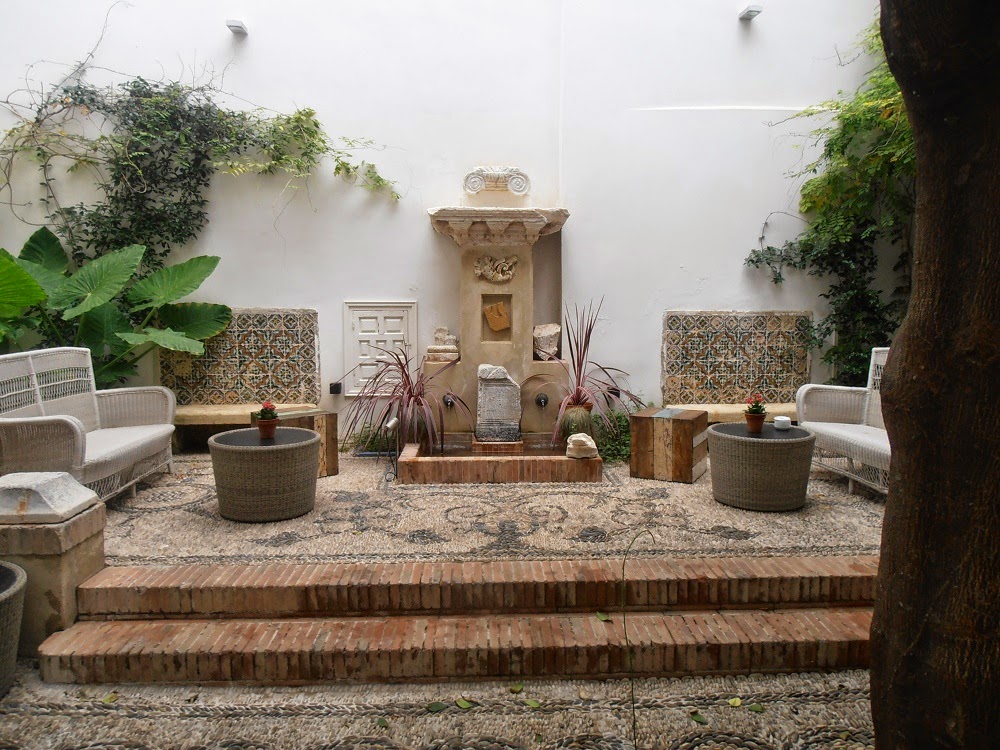 Hotel Balcon De Cordoba Quaint And Beautiful