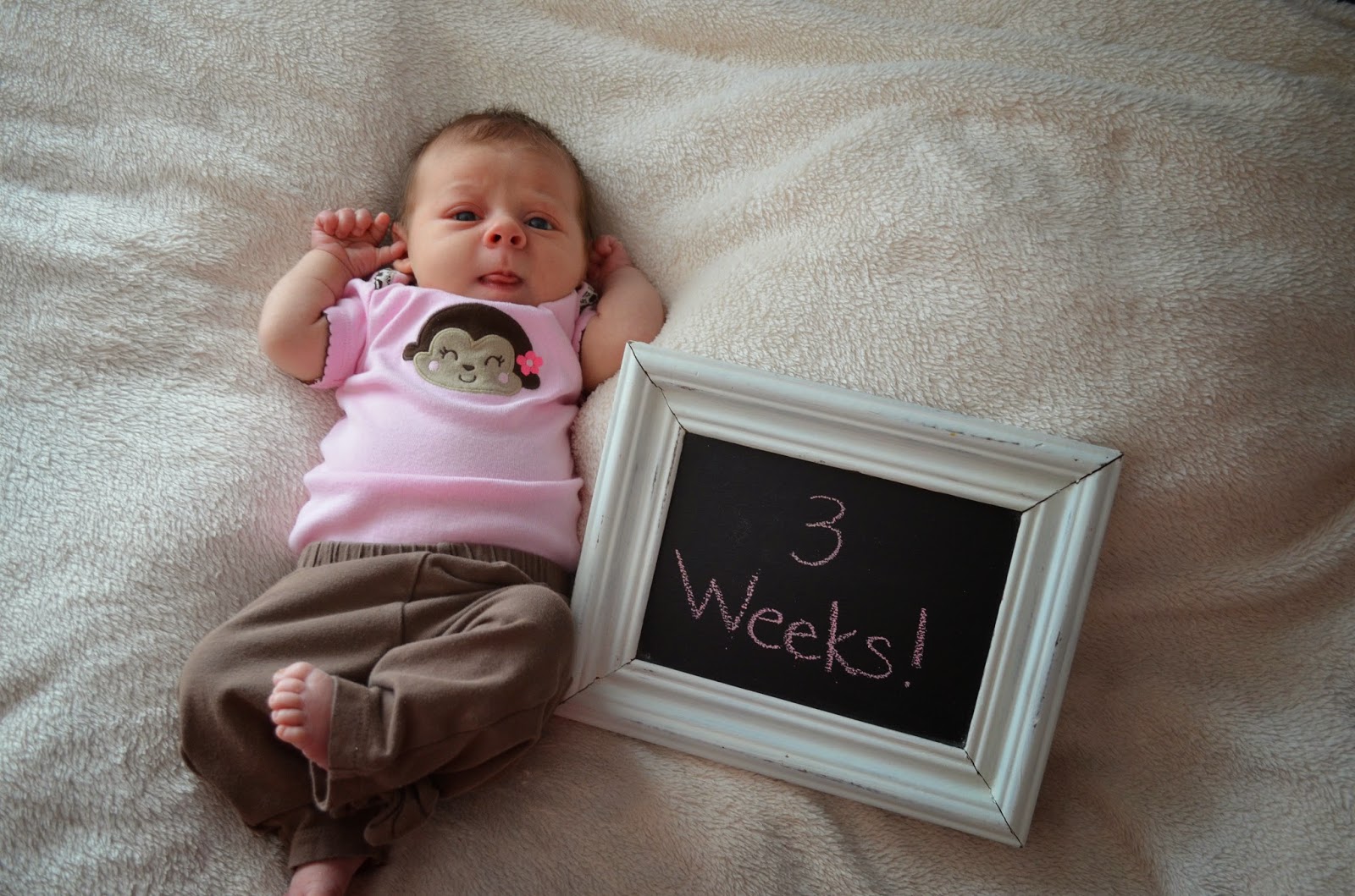 Life of the Lewises: 3 Weeks!