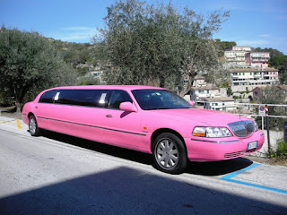 Oto Motif Foto Mobil Limousine Warna Pink Gambar