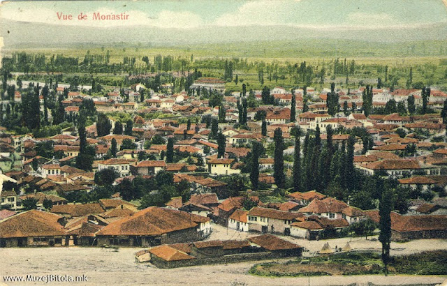 Панорамска разгледница од Битола со поглед од Смилевски Баир, во 1908 година.