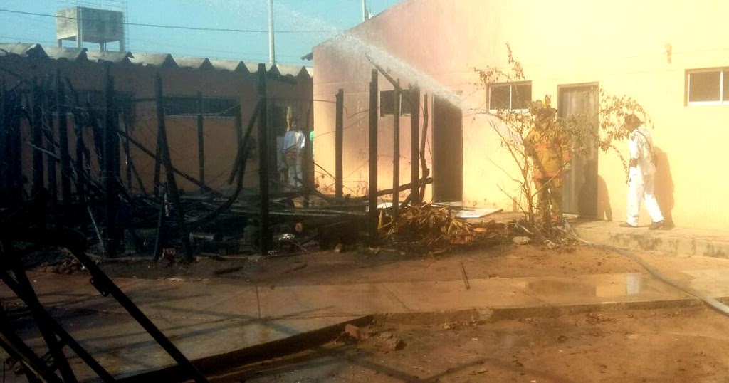 La Jornada Caribe ARDIERON 2 KIOSCOS EN CASA INDÍGENA Y UN CUARTO SE QUEMÓ EN VIVIENDA DE RIOHACHA La Jornada Caribe ARDIERON 2 KIOSCOS EN CASA INDÍGENA Y UN CUARTO SE QUEMÓ EN VIVIENDA DE RIOHACHA
