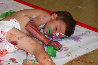 Rodrigo dormido en el colegio Adarve TEA-insomnio-epilepsia-sueño-blog