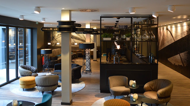 Motel One Newcastle bar and lobby area