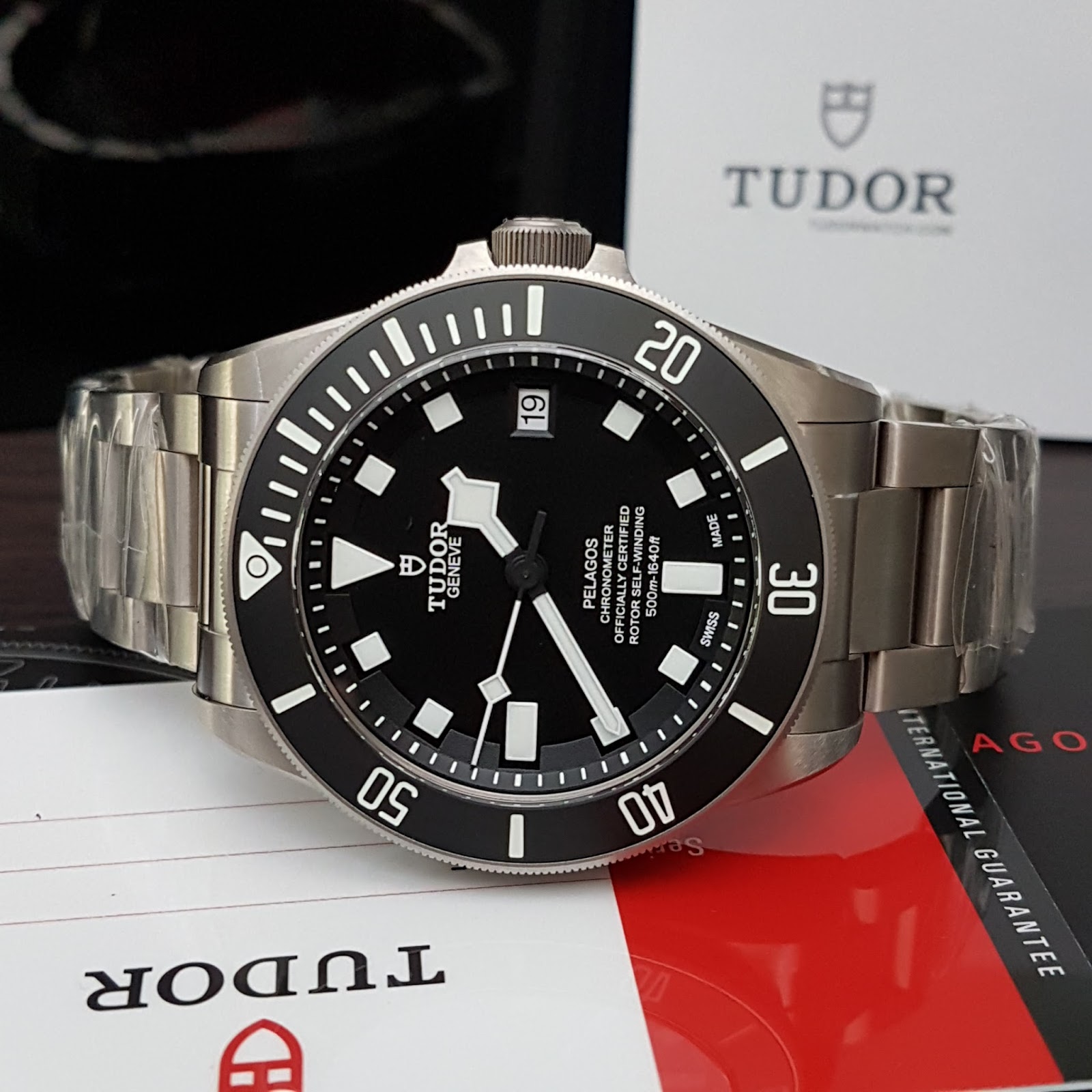 Jual, Beli, Tukar Tambah, Service Jam Tangan Mewah / Arloji Original  (Buy-Sell-Trade In-Service) : (SOLD) TUDOR PELAGOS TITANIUM REF:25600TN  BLACK DIAL AND BLACK BEZEL AUTOMATIC TITANIUM CASE AND BREACELET EXTRA 1  BLACK