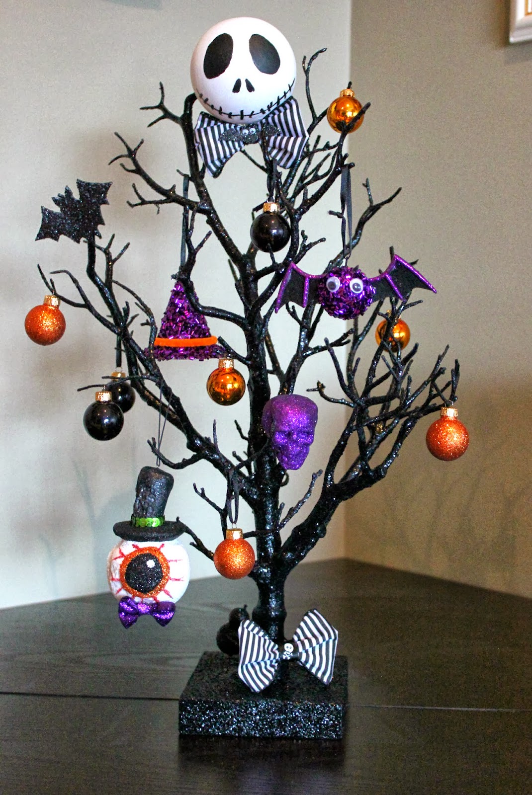 .: My Halloween Tree