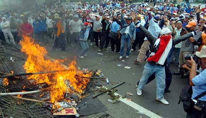 Soal essay tentang konflik sosial beserta jawabannya