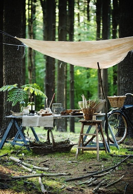 This rustic outdoor picnic setup is simple and quaint.