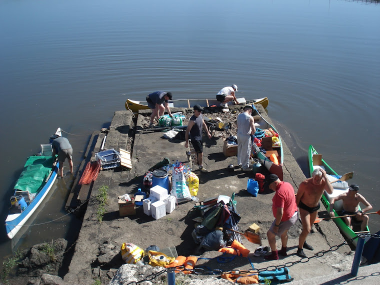 Plataforma de embarque del Club de Pescadores "El Ayuí" Mercedes