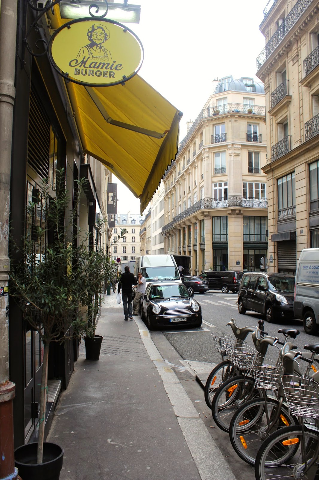 20 Rue De La Michodière 75002 Paris Mamie Burger | Graffiti's Diaries - Blog Mode et Lifestyle