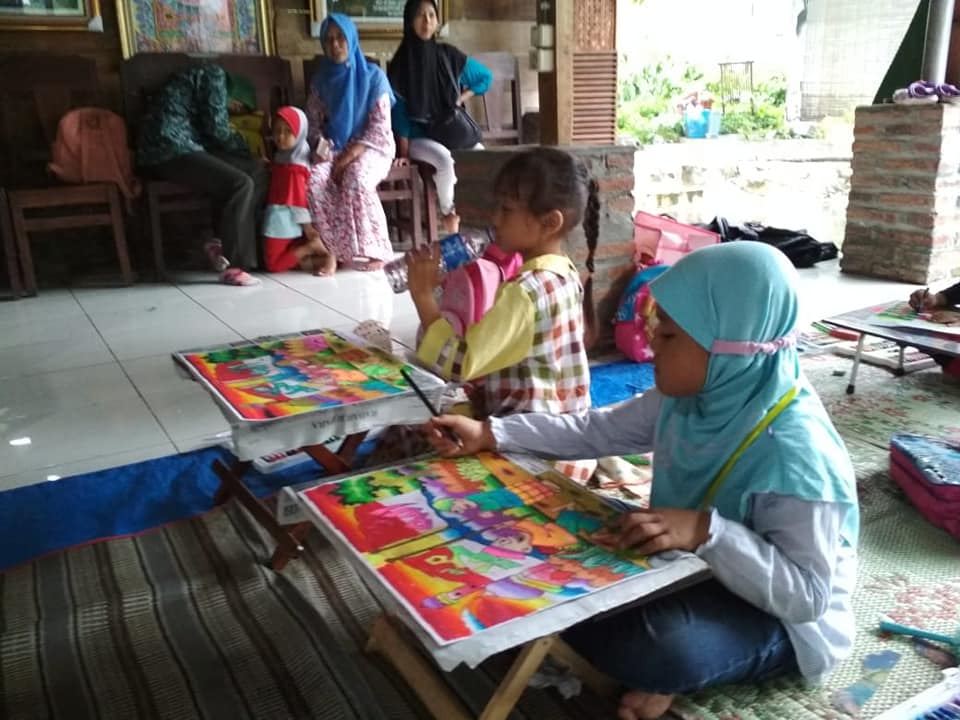 Juara Mewarnai Kaligrafi