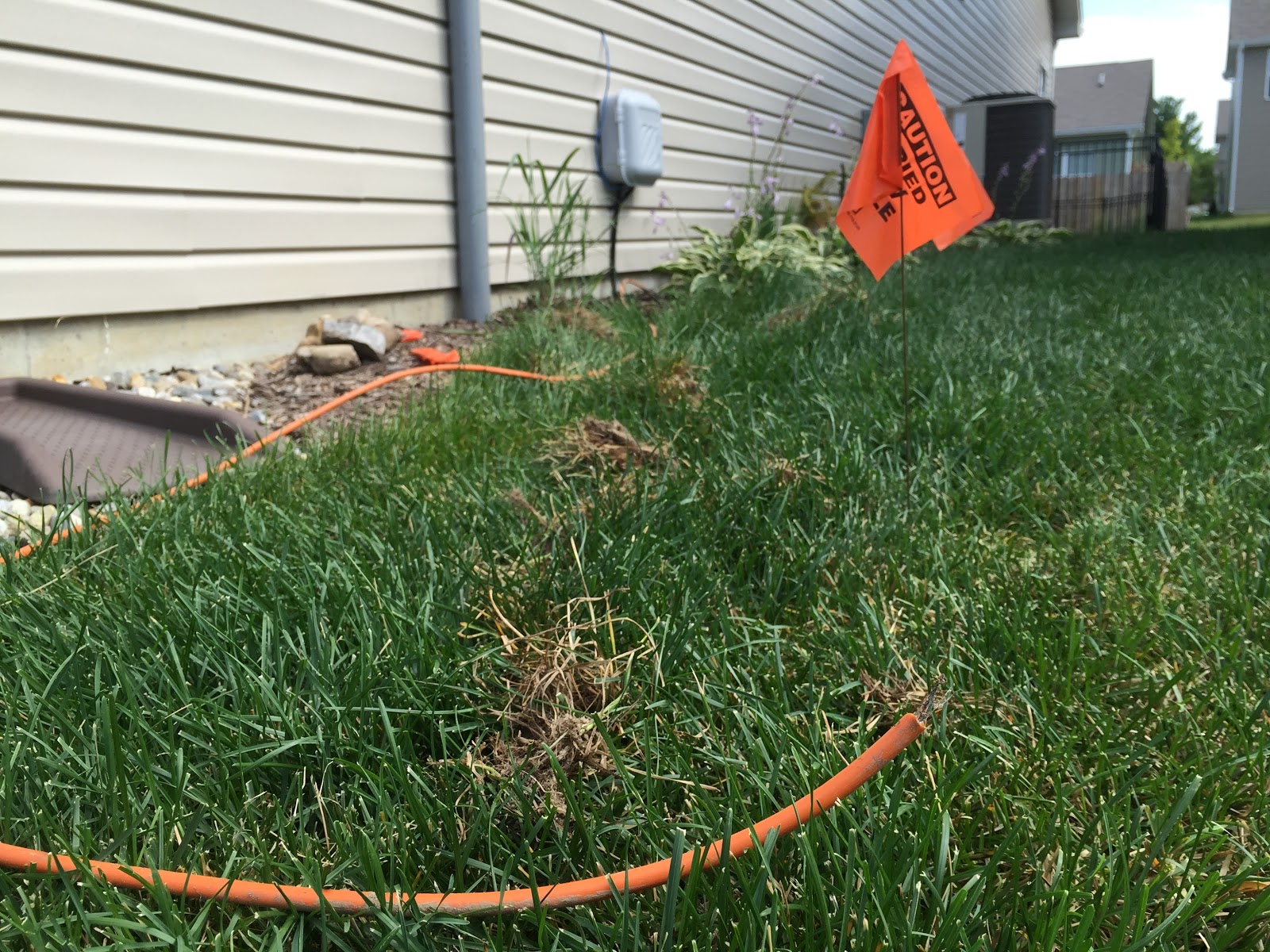 How To Bury A Cable In The Garden - cable trencher for underground