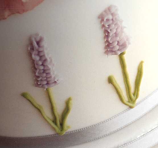 The Papoose Mamoose A cool technique for royal icing lavender