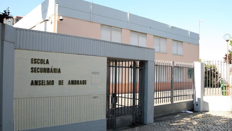 Escola Básica e Secundária Anselmo de Andrade