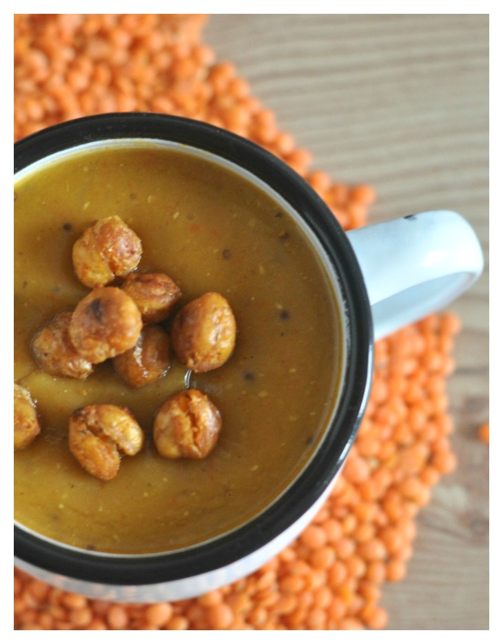 Spicy sweet potatoe soup with lentils and thai curry, glutenfree and vegan