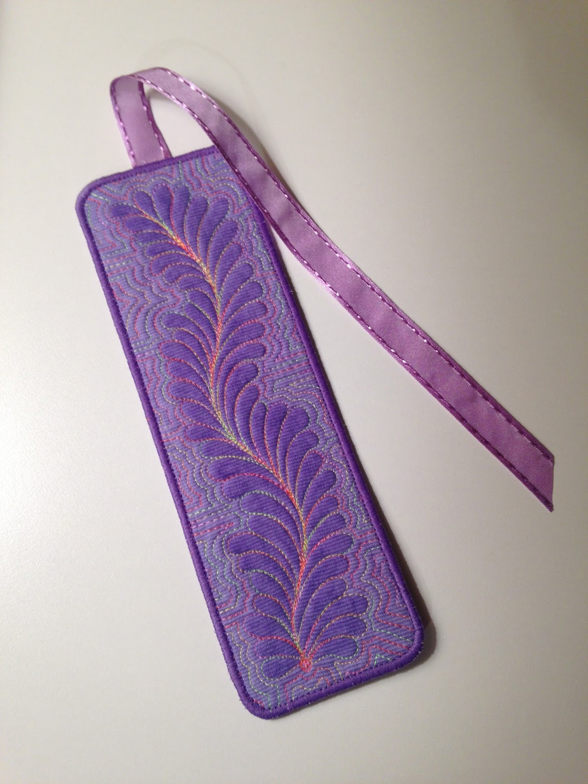 Quilt to the Edge.... Quilted Feather Bookmarks