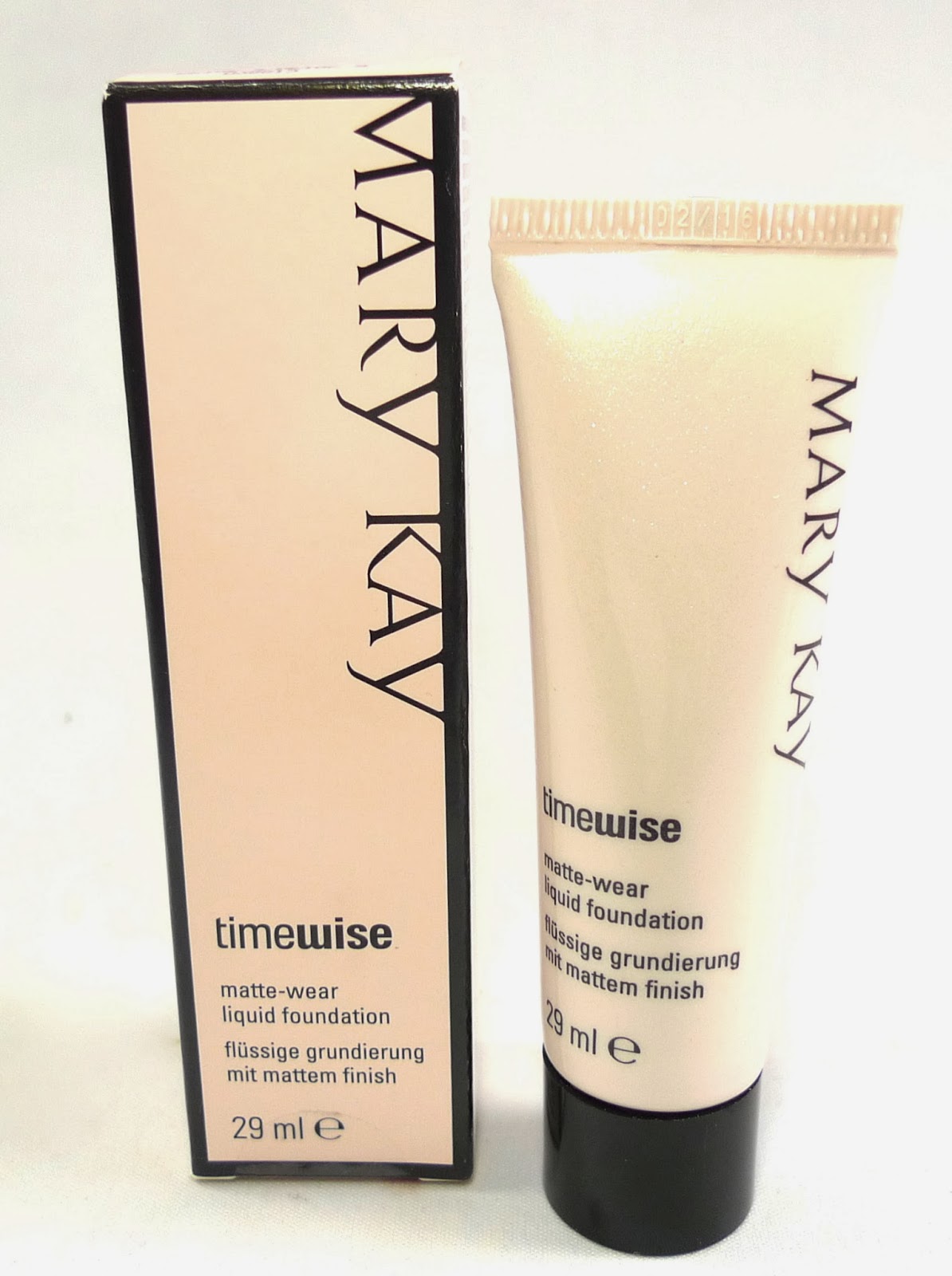 Mary Kay Timewise Matte Wear Liquid Foundation in Beige 5 Review