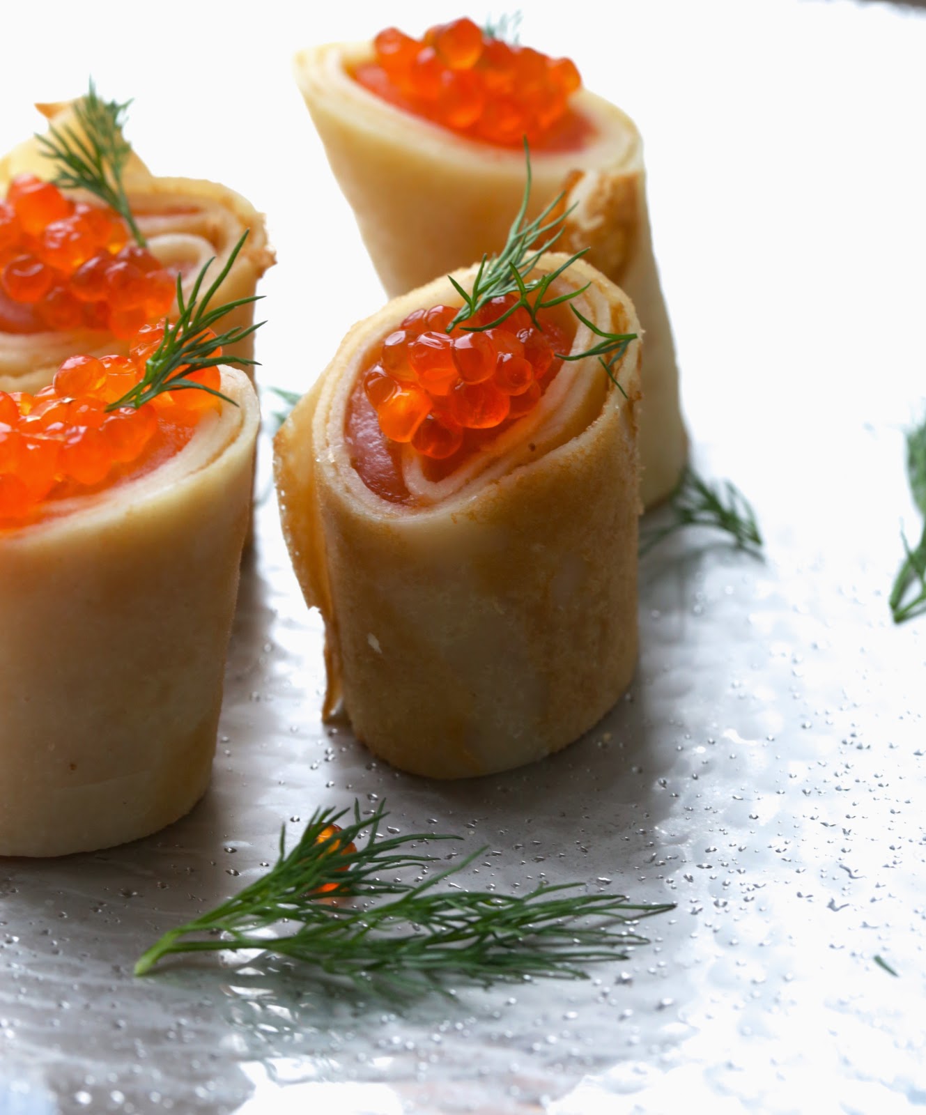 Blinchiki russe au saumon fumé , Russian smoked salmon crepes On dine