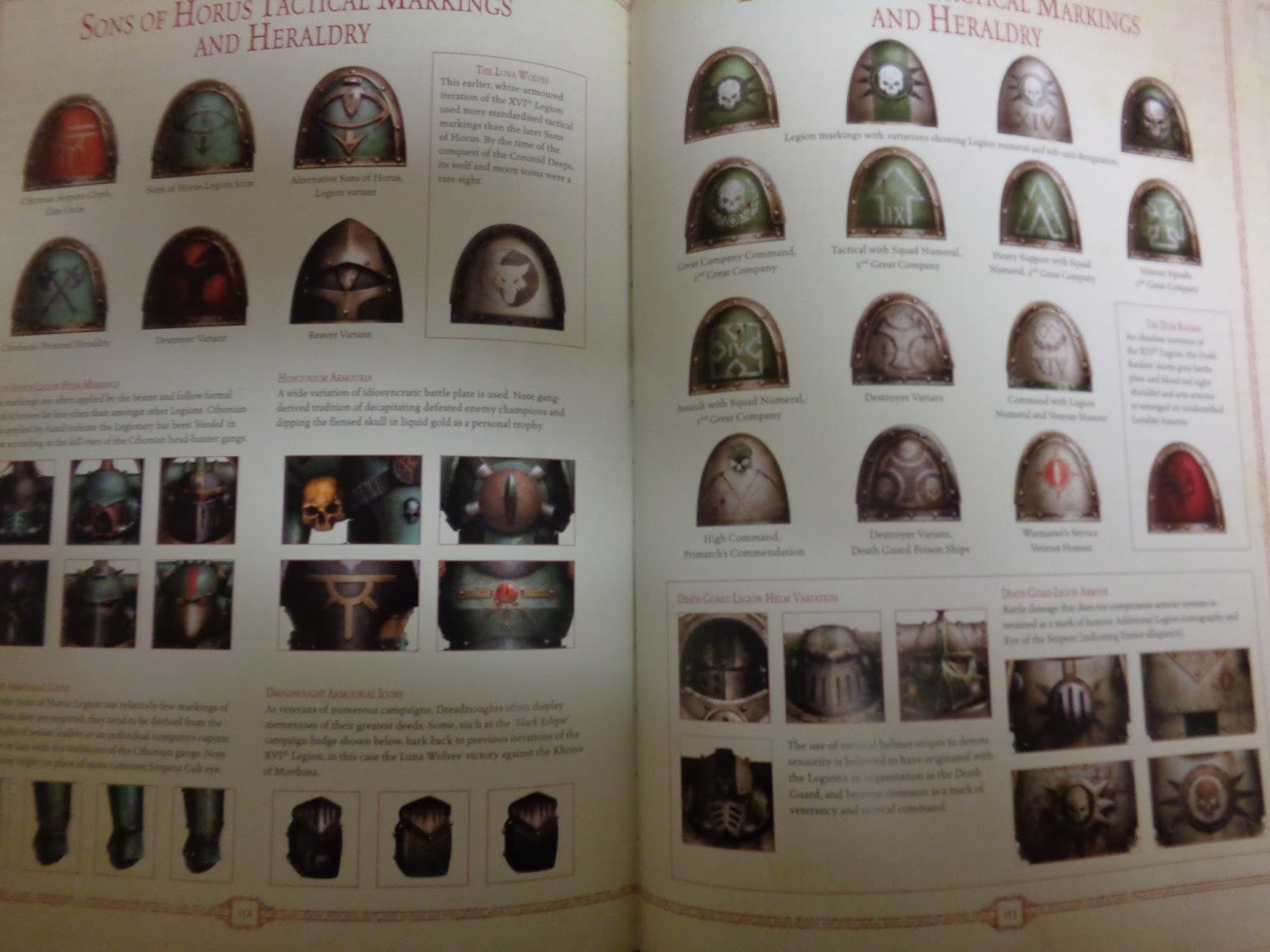 Editorial campaign badges