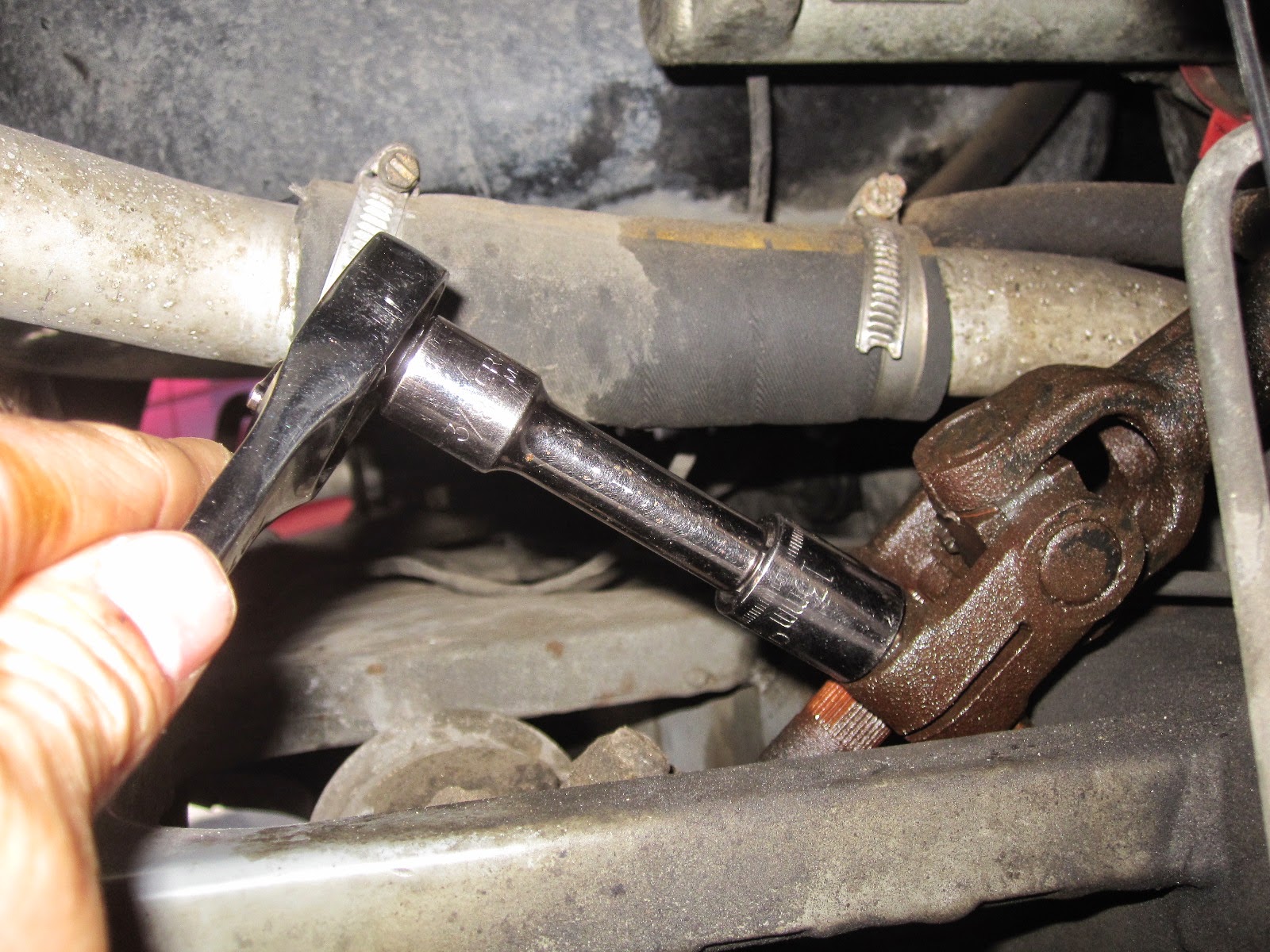 How To: Remove the steering rack