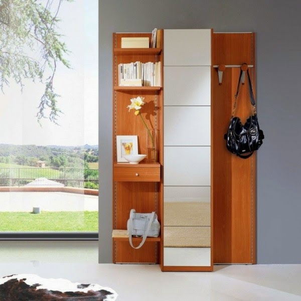 Shoe cabinet with mirror for more shine in the apartment