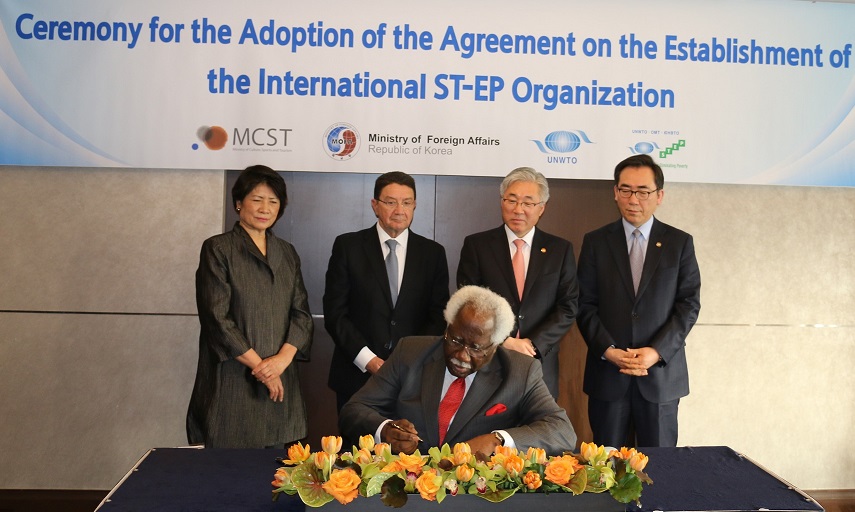 Zambia ambassador at signing ceremony for STEP International Organization eTN Images