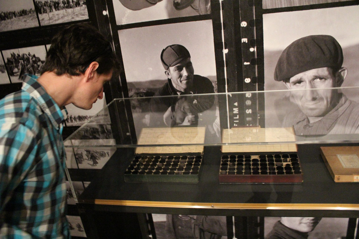 elrectanguloenlamano THE MEXICAN SUITCASE A TRULY FASCINATING AND HISTORICAL EXHIBITION