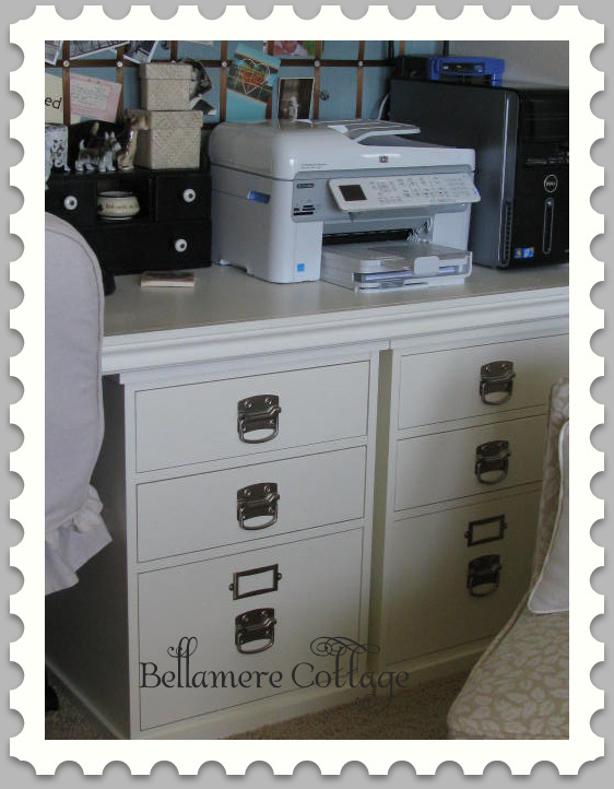 Bellamere Cottage: Oh Yes, I DID Put My Desk In A Closet!