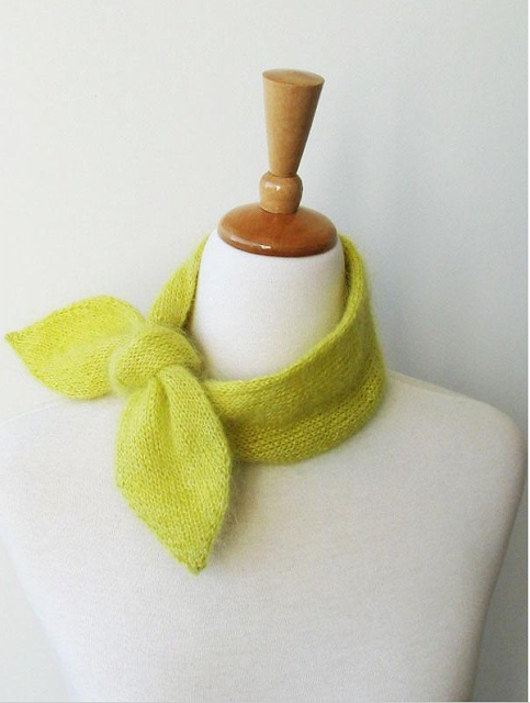 The Vintage Pattern Files: Free 1950's Knitting Pattern - A Sweet Li'l Scarfette