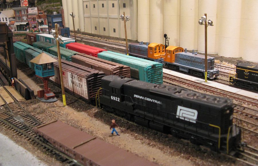 The Kings Port Division HO Scale Model Railroad Derailment Affects