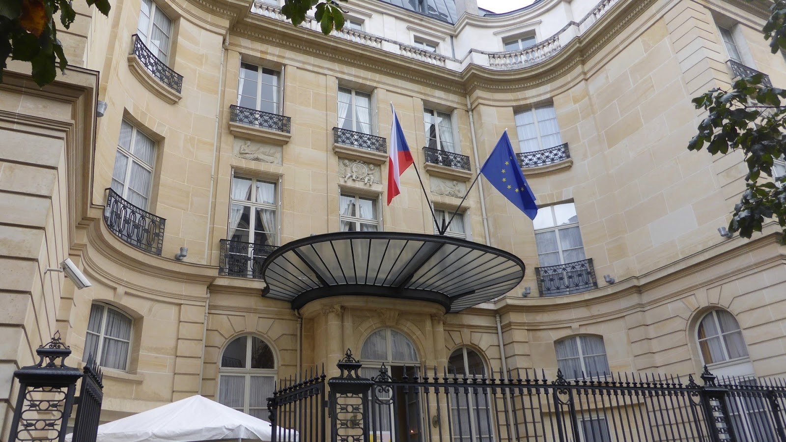 Parisbiseart Ambassade de la République Tchèque