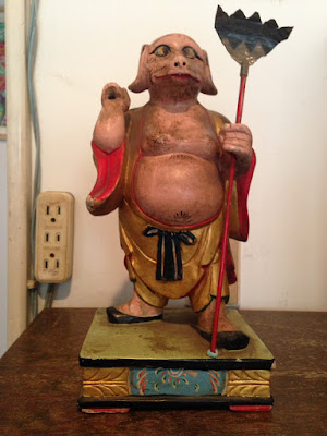 合該尖尾打他一耙