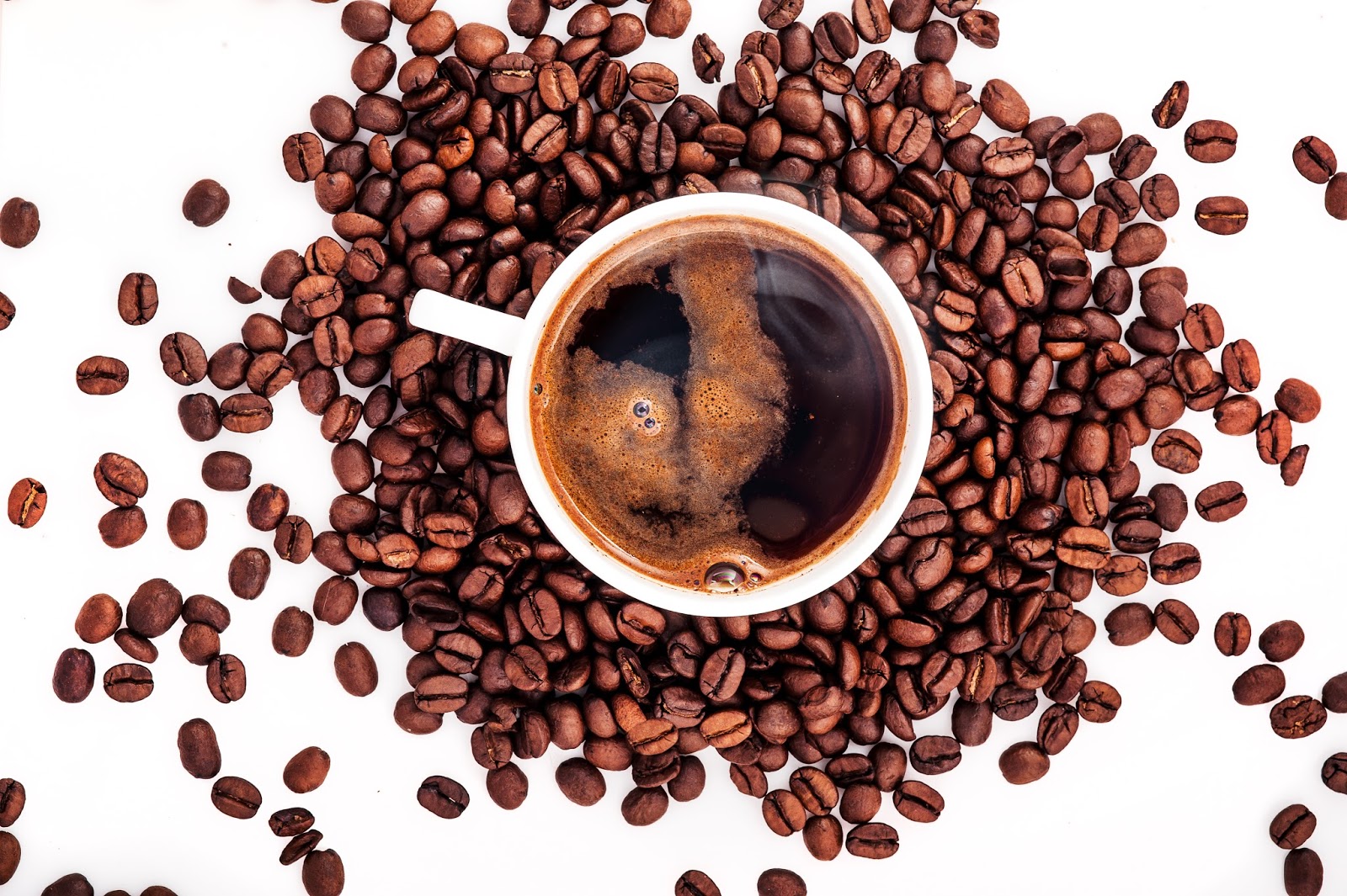 Привкус кофе. Кофе зерна сверху. Кофейные иллюстрации. Круглый кофе. Аромат кофе.