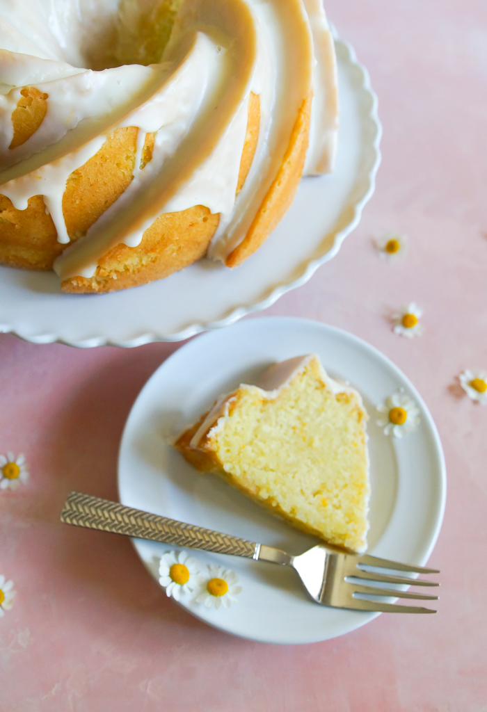 Elderflower and Orange Bundt Cake - perfect for Mother's Day...or a royal wedding. ♥ bakeat350.net