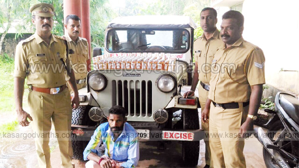 Kerala, News, Arrest, Liquor, Police, Excise, Kumbala, Kasaragod, Man arrested with Liquor. 