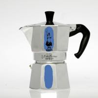 Bialetti compie 80 anni: un concorso, 2 opzioni e 33 bellissimi premi in palio Logo Bialetti compie 80 anni: un concorso, 2 opzioni e 33 bellissimi premi in palio
