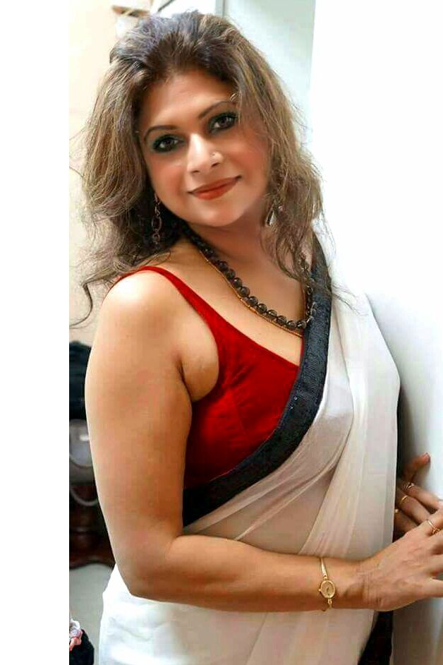 Sexy Housewife Gallery