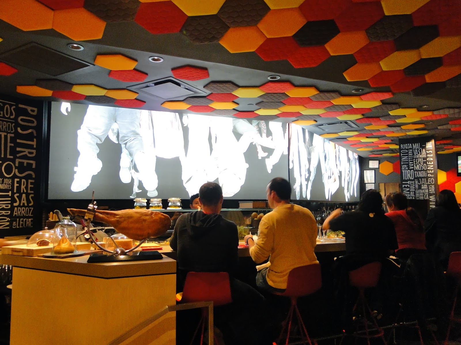 Jaleo (Washington DC, USA) ★★★★☆ A traveling foodie's gastronomic