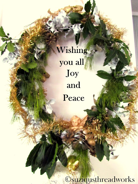 Suziqu's Threadworks: Christmas Blessings, Christmas Lillies and Gifts