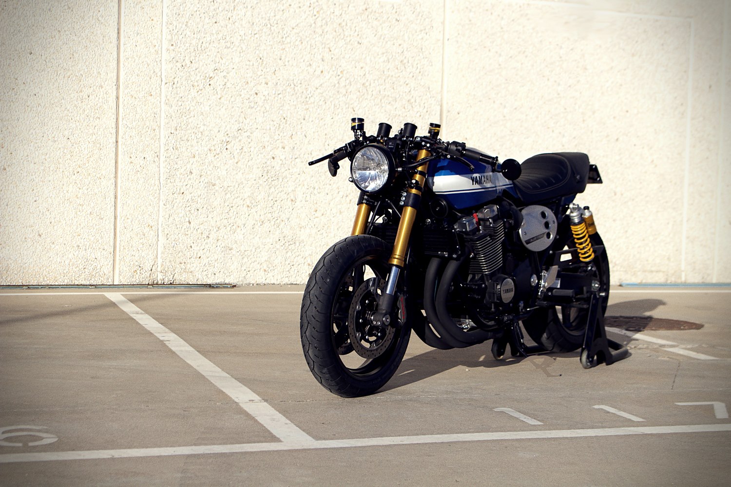 xjr1300 racer