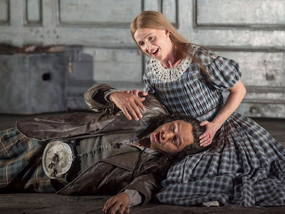 Donizetti: Lucia di Lammermoor - Eleazara Rodriguez, Sarah Tynan- English National Opera (Photo John Snelling)