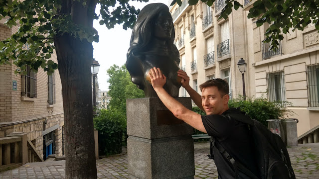 Paris is a beautiful city! Paris is a beautiful city!