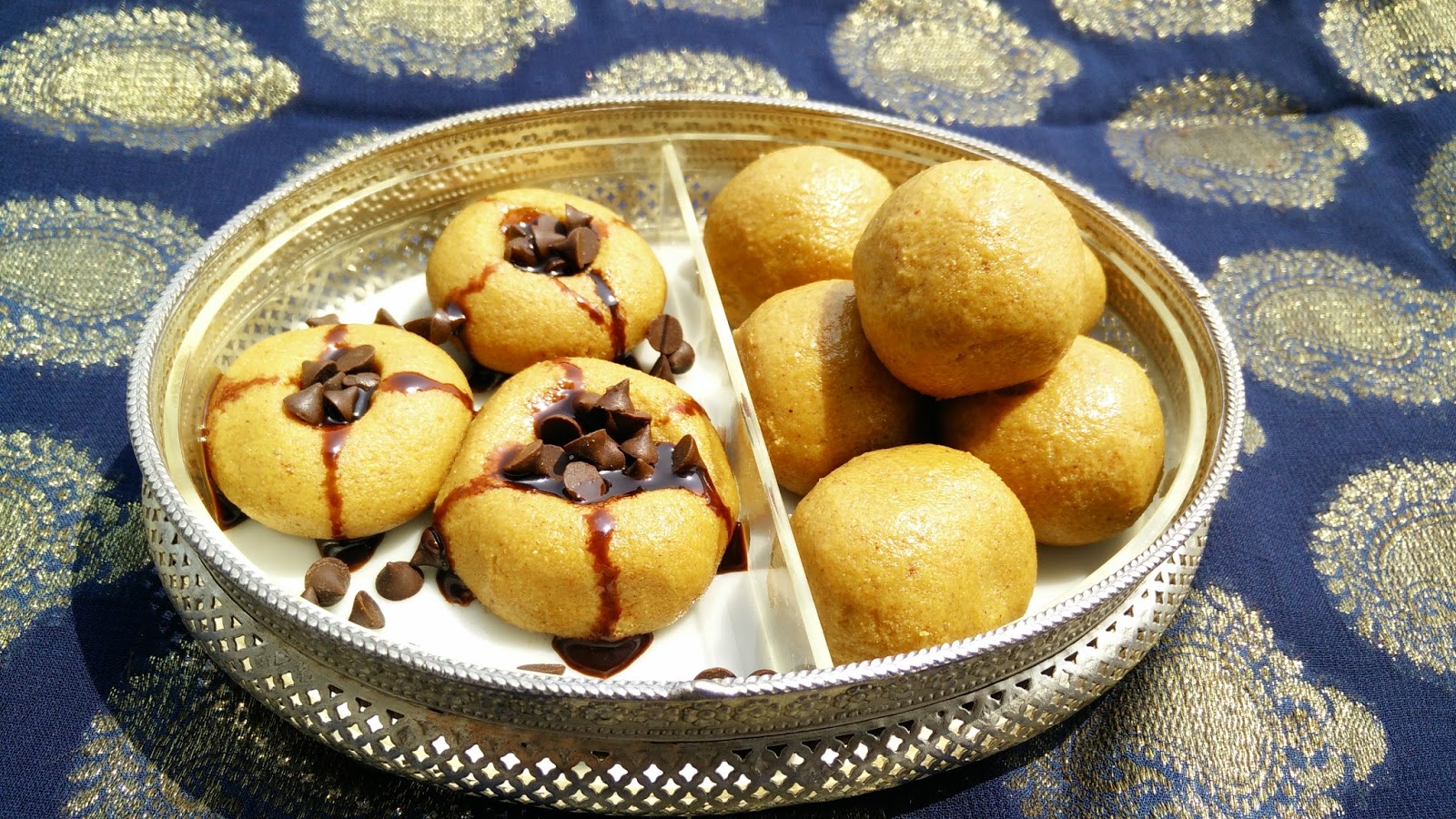 Ladoos Recepie / Coconut ladoo recipe with condensed milk Easy sweet